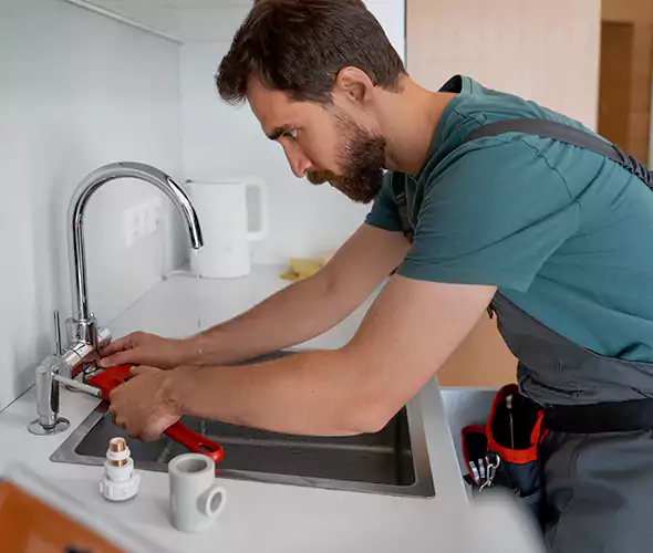 Professional Faucet Replacement Specialist in Manhattan, NY: Schedule Affordable Faucet Replacement Services with Us