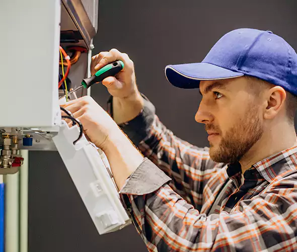 Expert Plumber for Tankless Water Heater Maintenance in Manhattan, NY: Schedule Professional Maintenance Services with Us