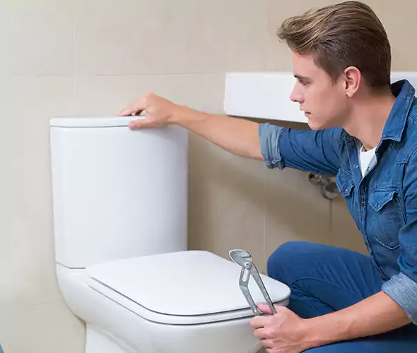 Expert Plumber for Toilet Replacement in Manhattan, NY: Schedule Affordable Toilet Replacement Services with Us