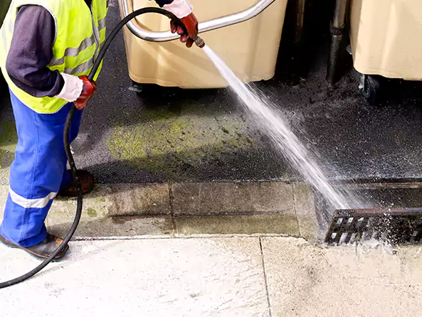Why Choose Manhattan Plumbing Pros for Hydro Jetting in Manhattan, NY?